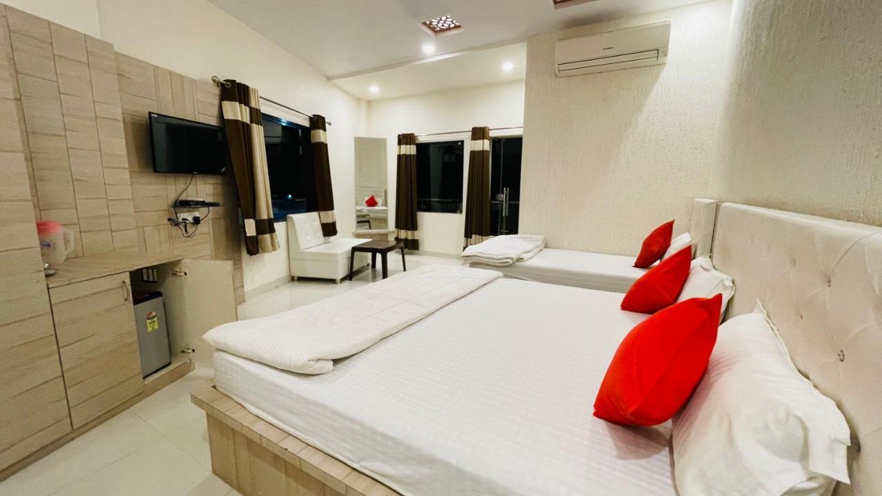 Hotel Namo Palace Kota  Luaran gambar