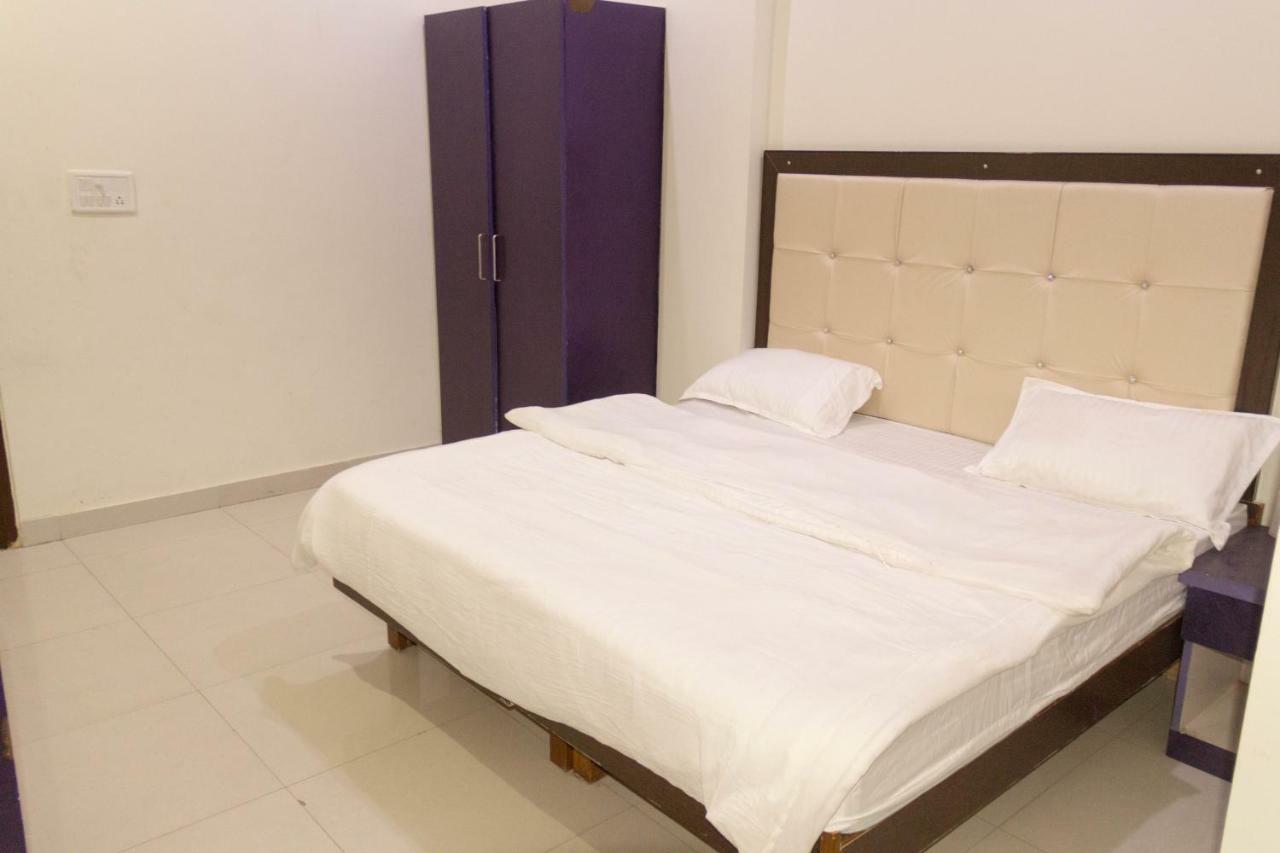 Hotel Namo Palace Kota  Luaran gambar